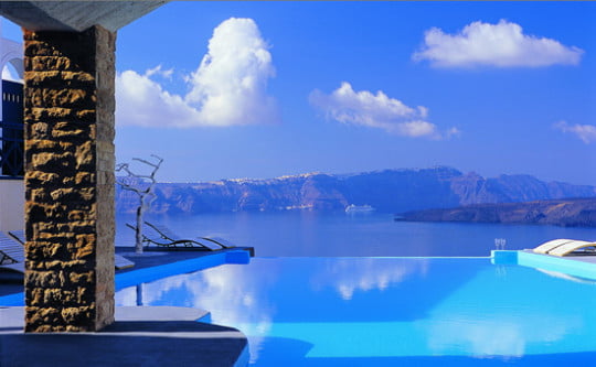 world's highest infinity pool