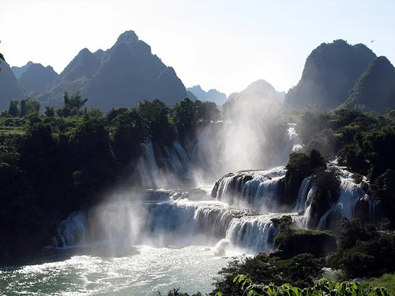 Ban Gioc or Detian Falls Ban Gioc or Detian Falls