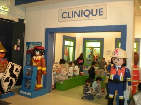 playmobil outlet store