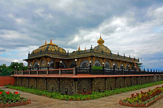Prabhupada's Palace of Gold | Photo by: lky525 - Flickr Prabhupada's Palace of Gold