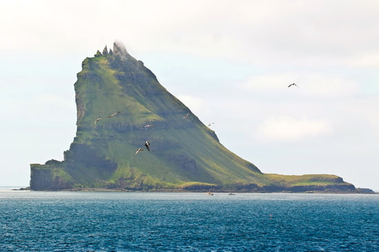 Tindhólmur - Faroe Island