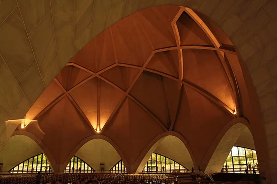 Interior of Lotus Temple | Photo by: dinudey - Flickr Interior of Lotus Temple