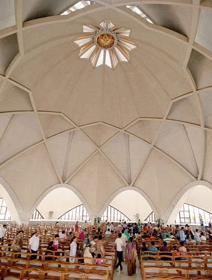 A Lotus Shaped Temple - Bahá'í House of Worship/New Delhi - World Top Top
