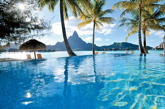 Intercontinental Bora Bora Resort Infinity Pool