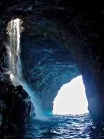 Waiahuakua Cave Waterfall