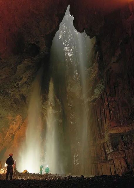 Gaping Gill Waterfall Gaping Gill Waterfall