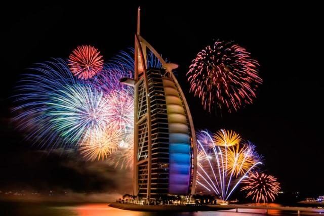 Dubai Burj Al-Arab New Years Eve Fireworks