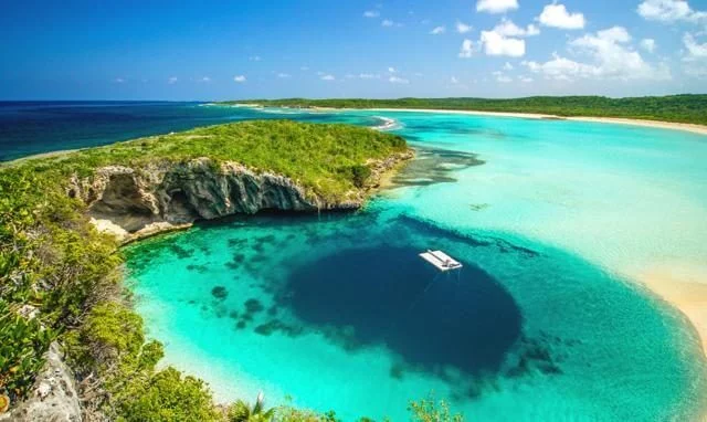 Dean's Blue Hole